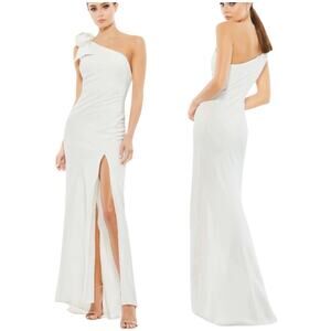 Mac Duggal NWT White Crepe One Shoulder Bow Maxi Sheath Gown Side Slit Size 10